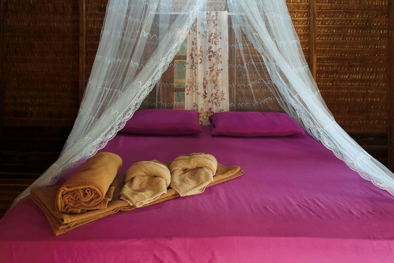 Rakkan Resort Ko Phra Thong Exterior foto